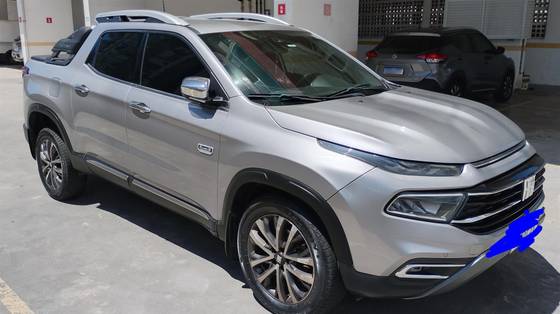 FIAT TORO 2.0 16V TURBO DIESEL RANCH 4WD AT9 FIAT TORO 2.0 16V TURBO DIESEL RANCH 4WD AT9